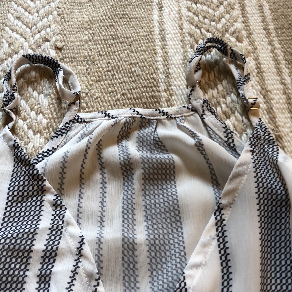 Summer🌞Tank Top-Small😎 - Picture 7 of 8